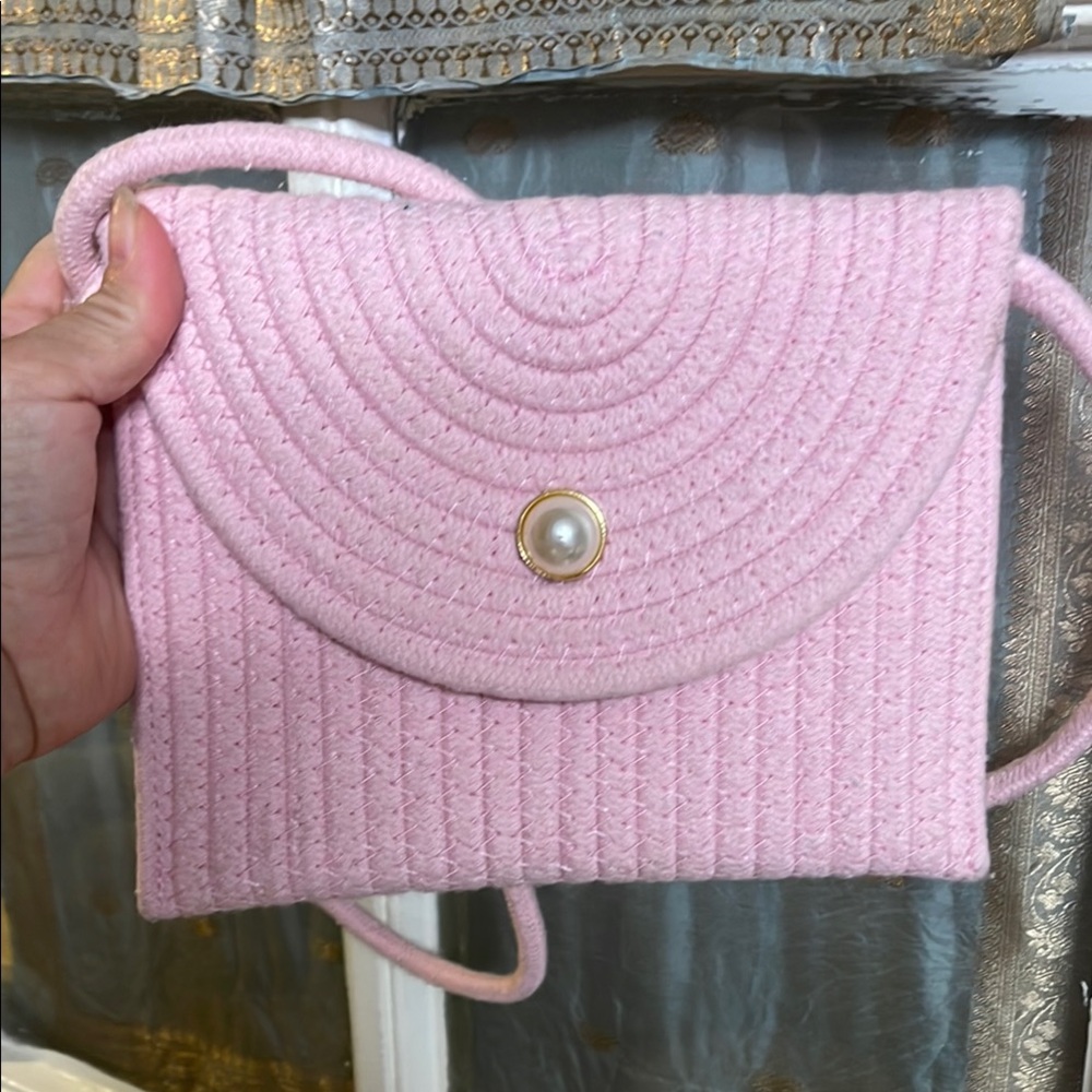 Vintage 1980's Pink Woven Purse w/ Faux Pearl Accent, Pre-Owned